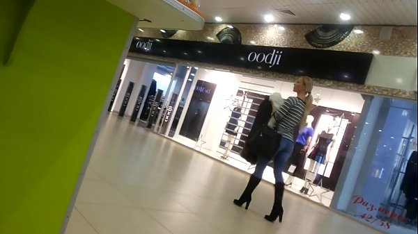 Чӯҷаи хунук дар супермаркет.